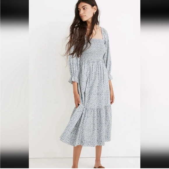 Madewell Dresses & Skirts - Lucie Elbow-Sleeve Smocked Midi Dress in Sunflower Field